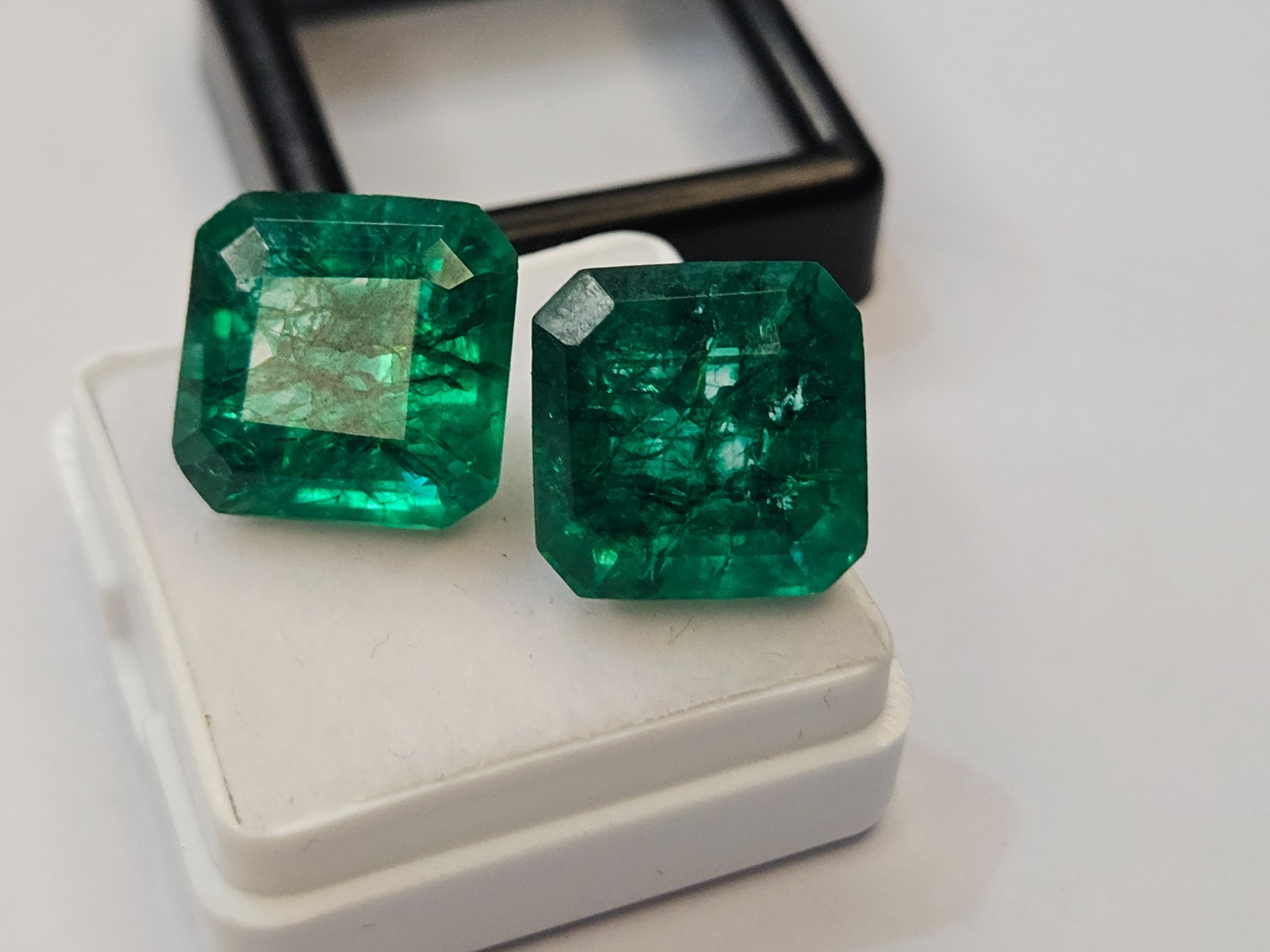 A++20–22 Ct Colombian Emerald Square Certified Natural Green Pair Gemstone