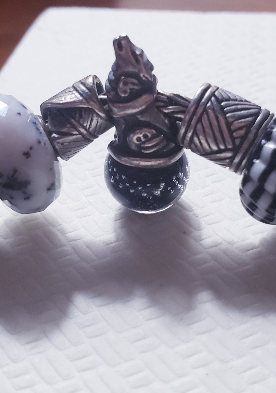 Gently Pre-owned Trollbeads World Tour Lithuania LE Iron Wolf Sterl Silver Charm