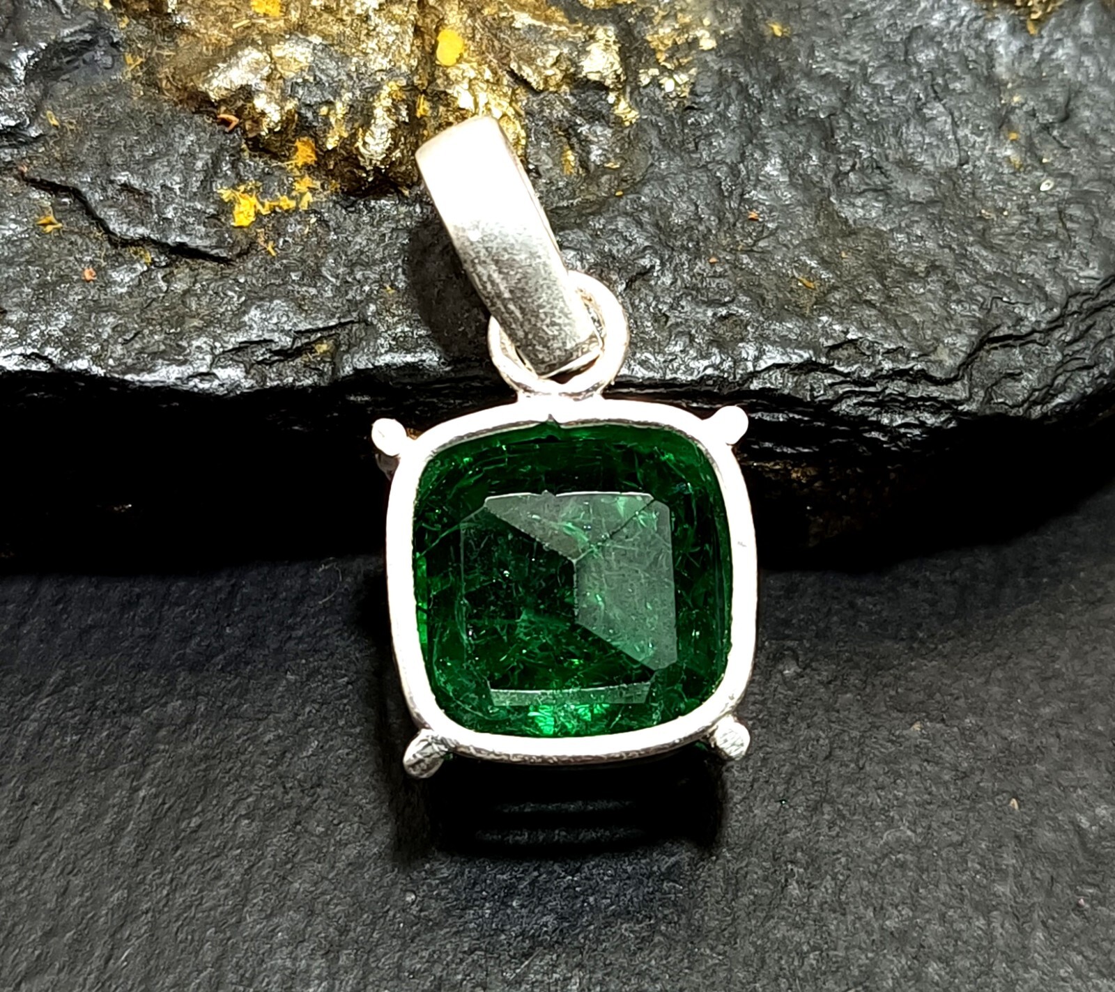 Certified 25.0 Ct Natural Emerald 925 Solid Silver Asscher Cut Pendant Gemstone
