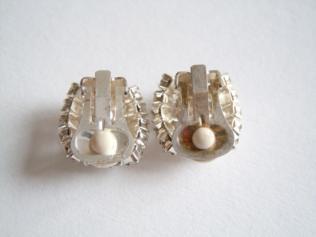 Earclips Earrings Rhinestone Transparent silver tone Fashion 0.2oz/0 11/16×0 5
