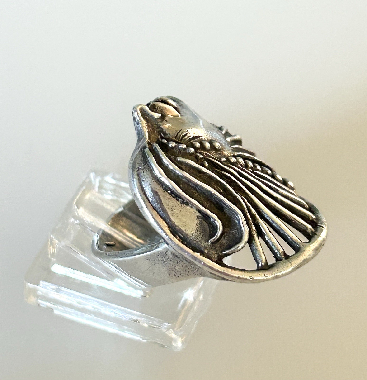 JANE VOORHEES Artist Sterling Silver Face Design Ring Size 6.5
