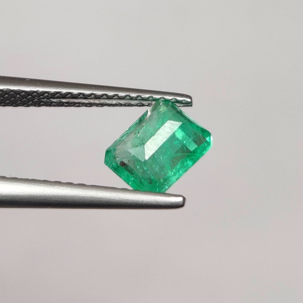 1.00 CT – Natural Emerald Octagon Shape perfect Luster Gem Zambian – 9240