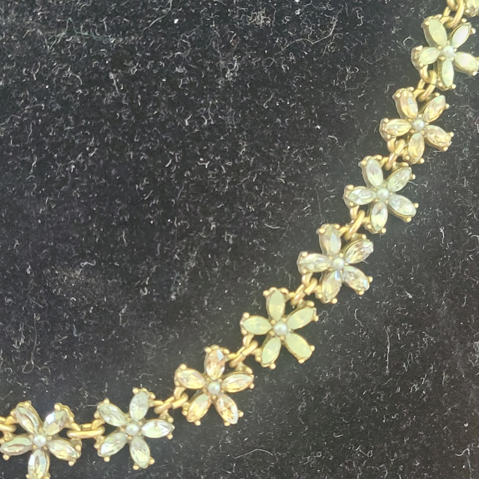 LOFT Ann Taylor Pastel Blue Rhinestone Flower Choker Necklace Silver Tone 16″