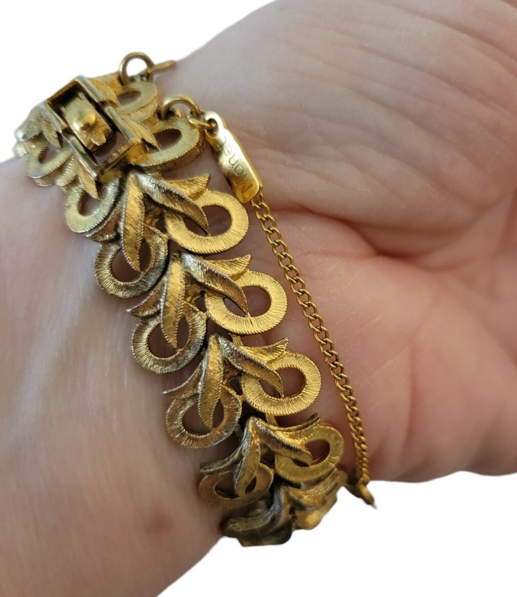 Vintage Monet Goldtone Articulated Bracelet Fold Over Clasp W Safety Clasp