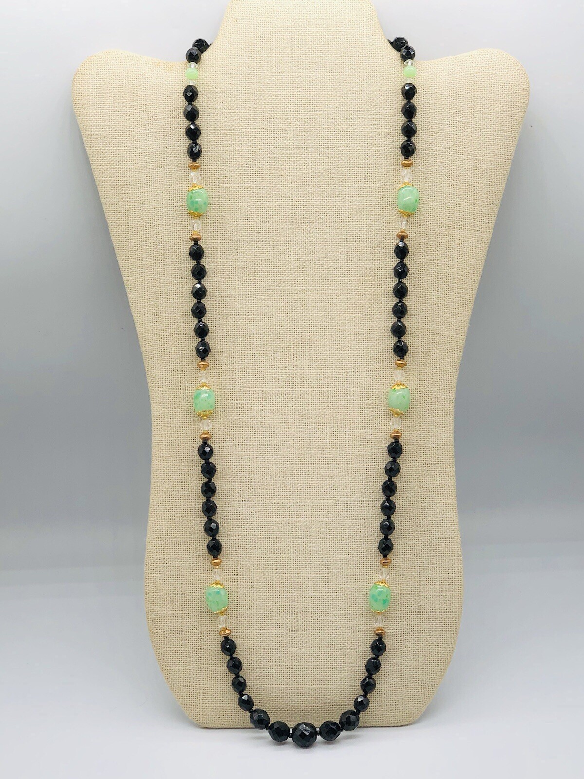 Vtg Green Jade Look & Black Jet Glass Beads Overhead Necklace Long 32”