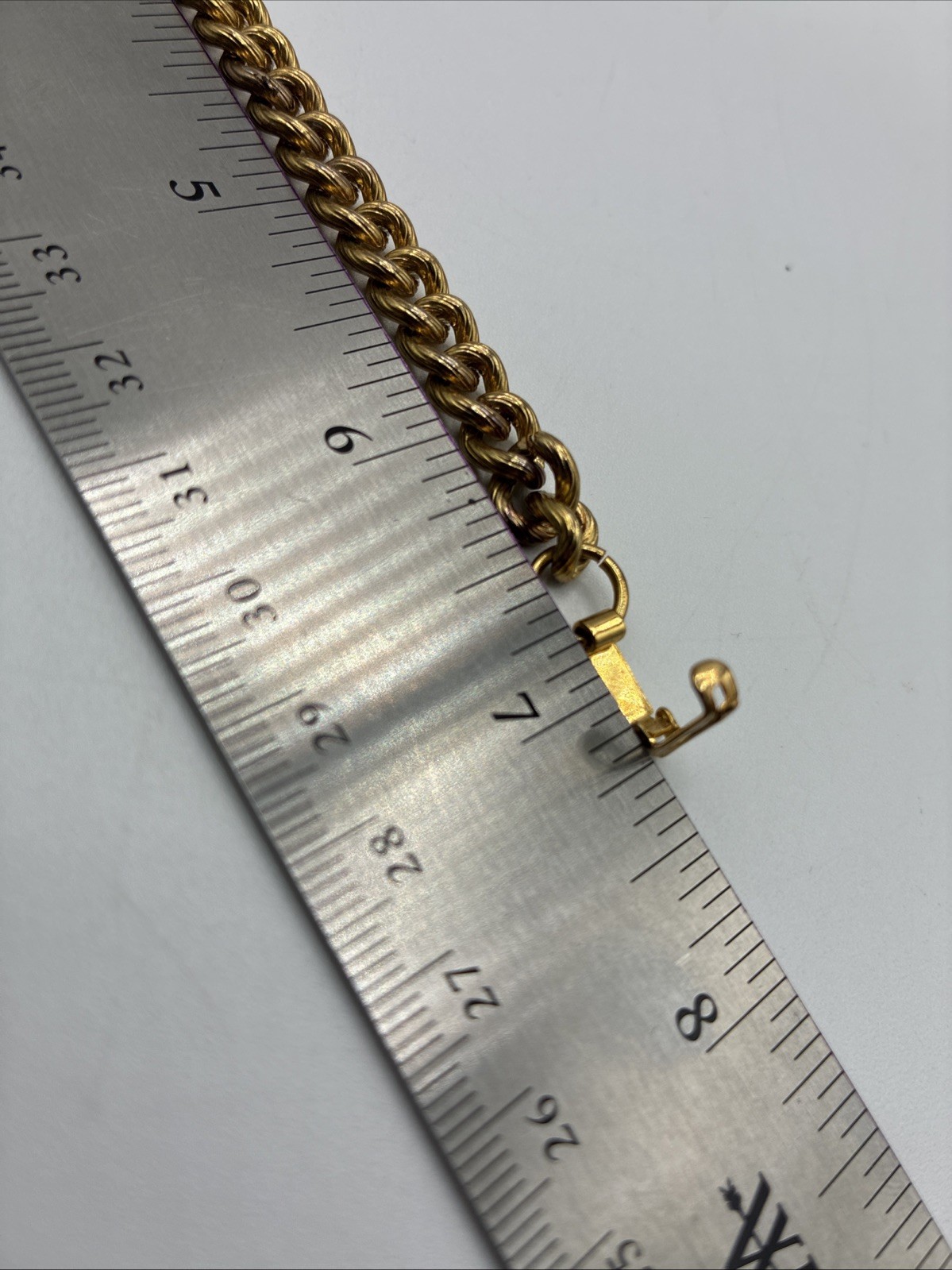 Vintage Gold Tone Curb Chain Bracelet Textured Cuban Link Fold Over Clasp 7.25″