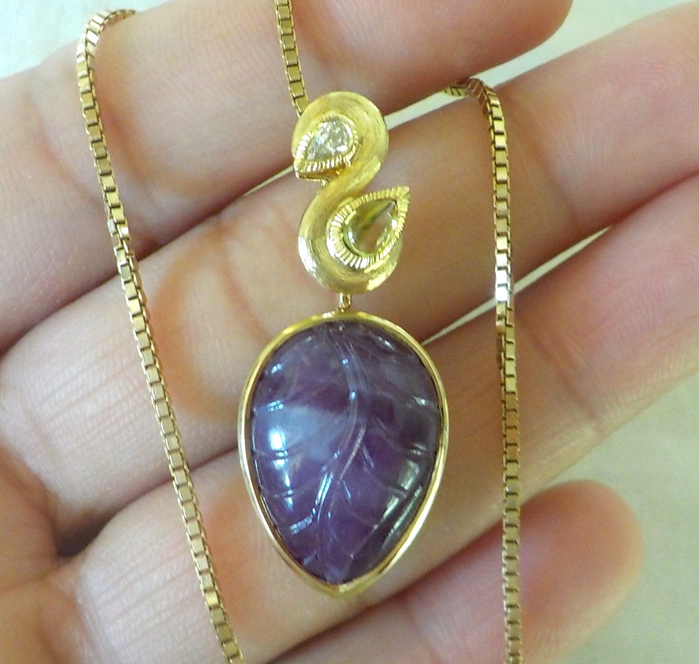 Heavy 18K Yellow Gold Carved Ruby Peridot Diamond Necklace – 16.2 gms, 18.5 in