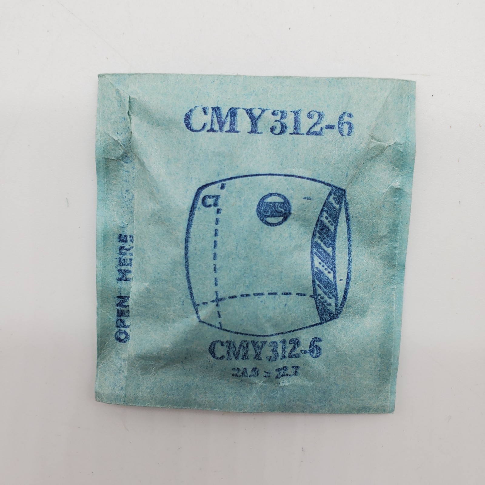 Lot of 50 G.S. Watch Crystals for Various Watch Maker NOS Various Sizes #45