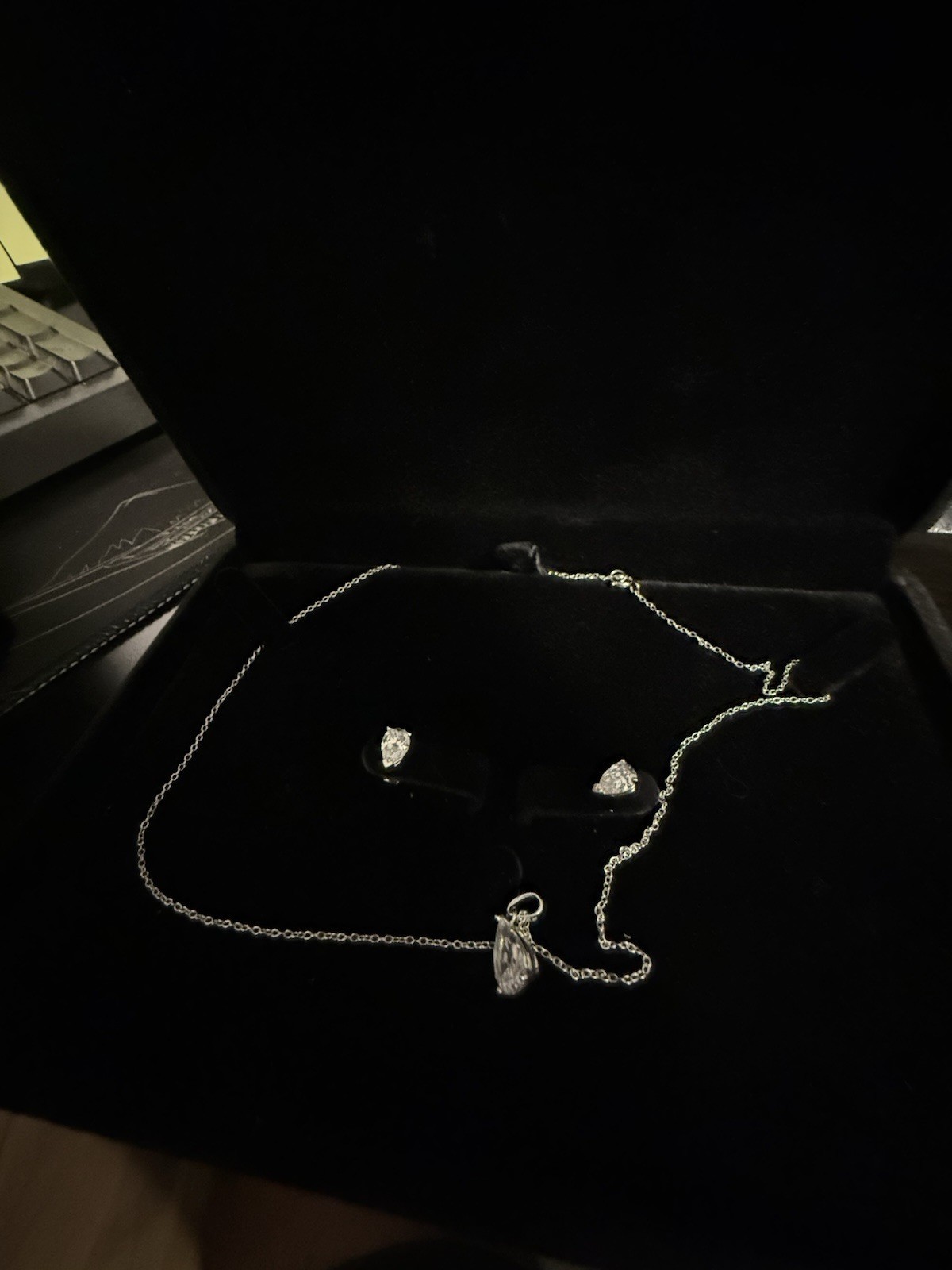 Real Diamond Earrings And Lab Diamond Earrings With Necklace