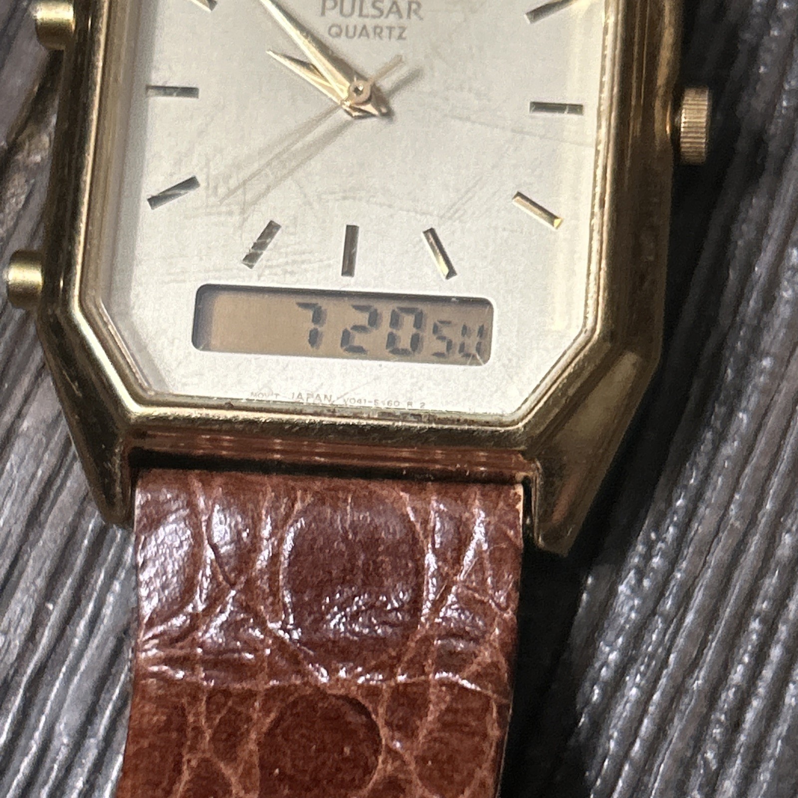 Vintage Pulsar Watch Women V041-5270 29mm Gold Tone Analog Digital New Battery