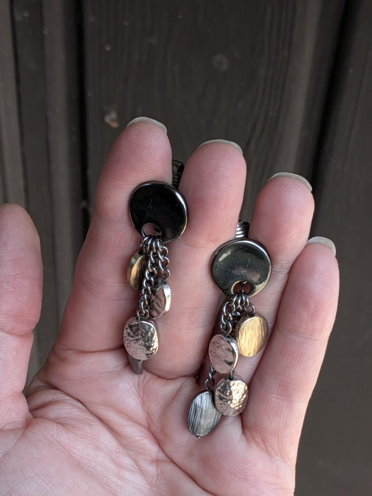 Textured Mixed Metal Oval 2¾” Dangle Clip Earrings Black Silver Gold Tone Chain