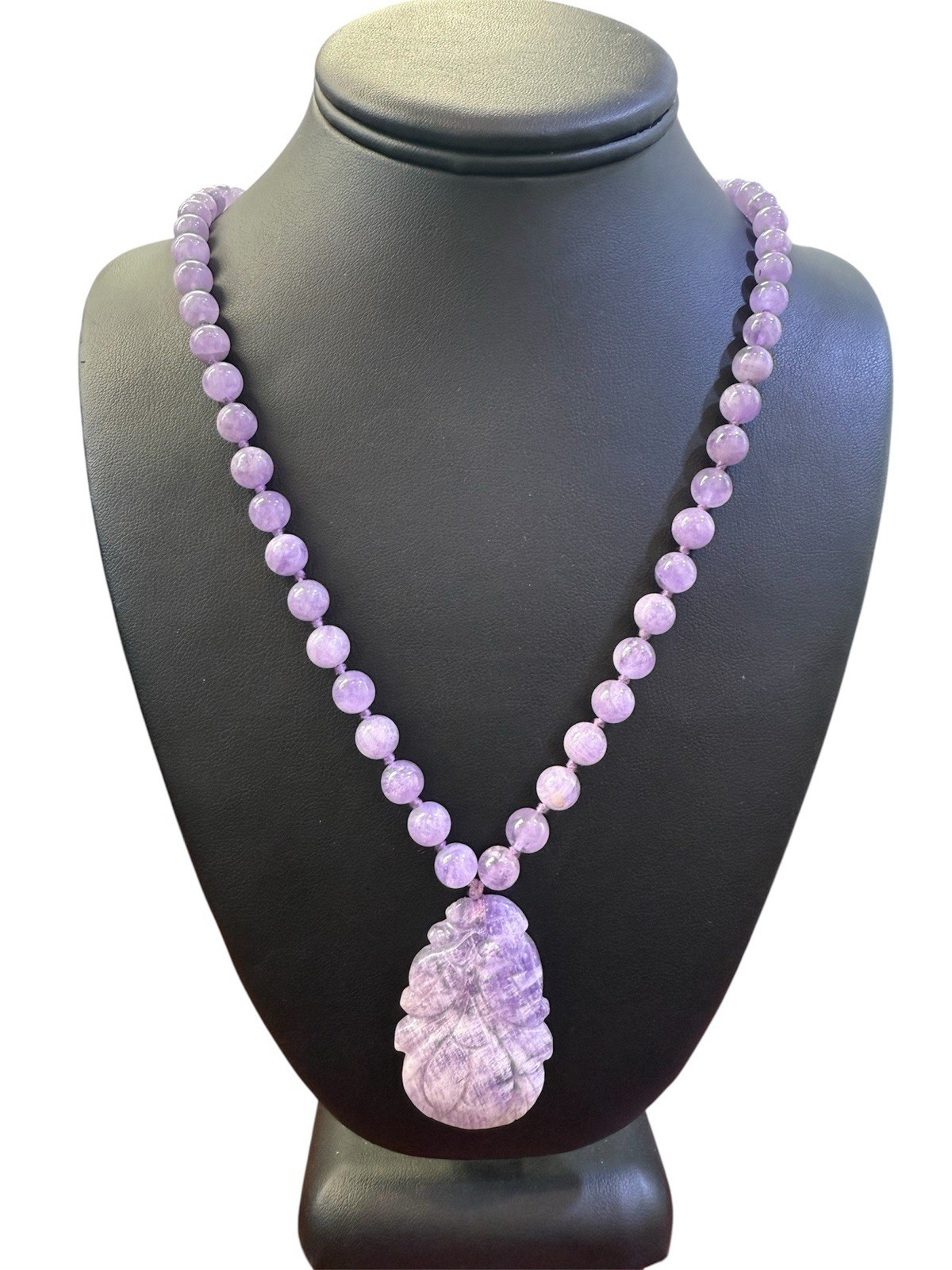 Vintage Chinoiserie Lavender Jade 8mm Bead Necklace 32” Gourd Pendant