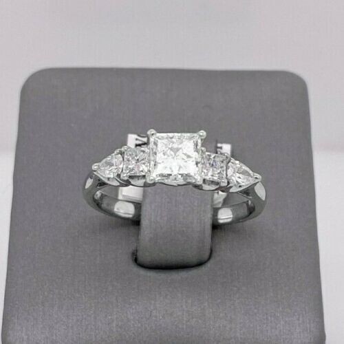 14k White Gold 1.25 CT Princess Diamond Engagement Ring, 3.6gm, Size 8, S102148