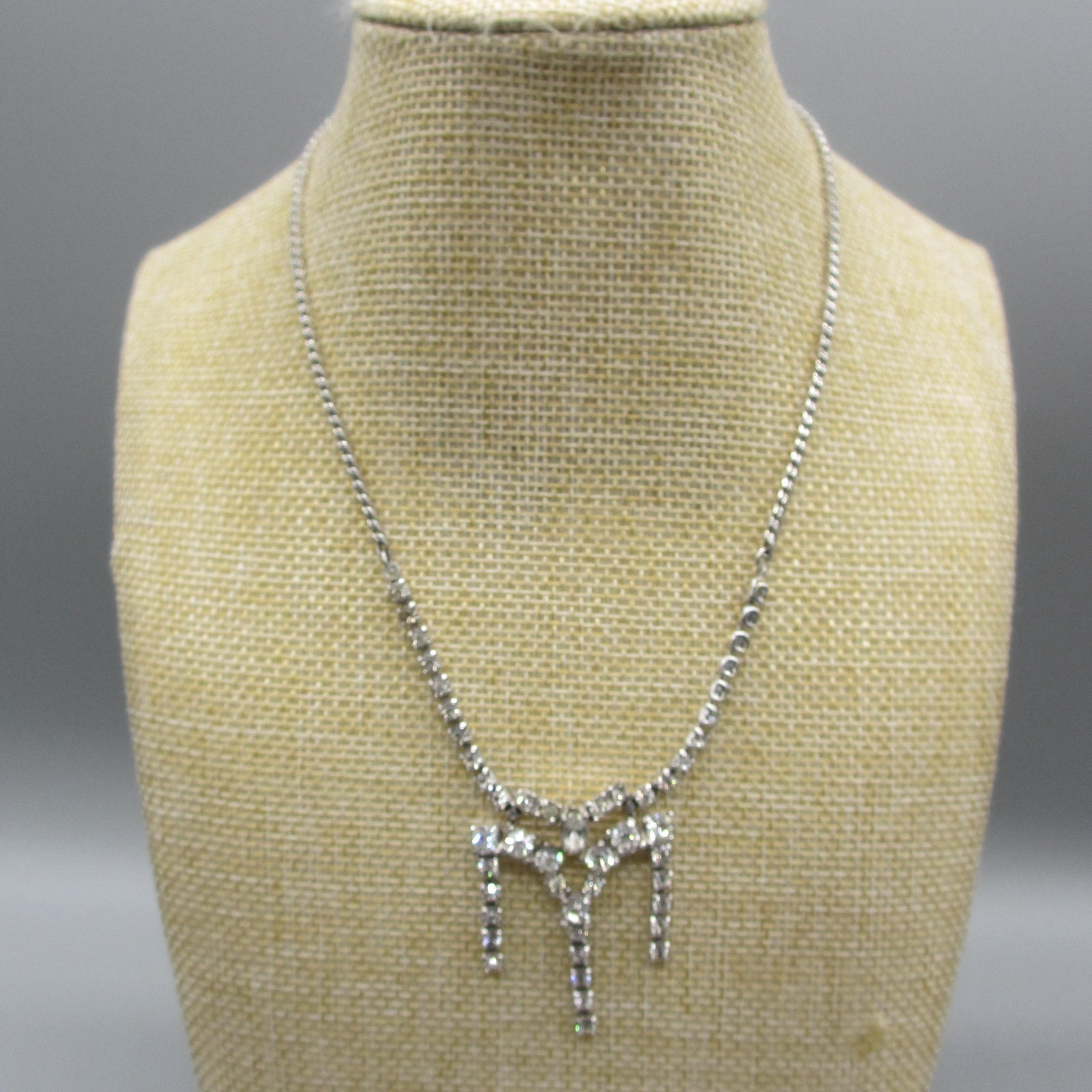 Vintage Rhinestone Necklace Dangles Sparkly 15 Inch