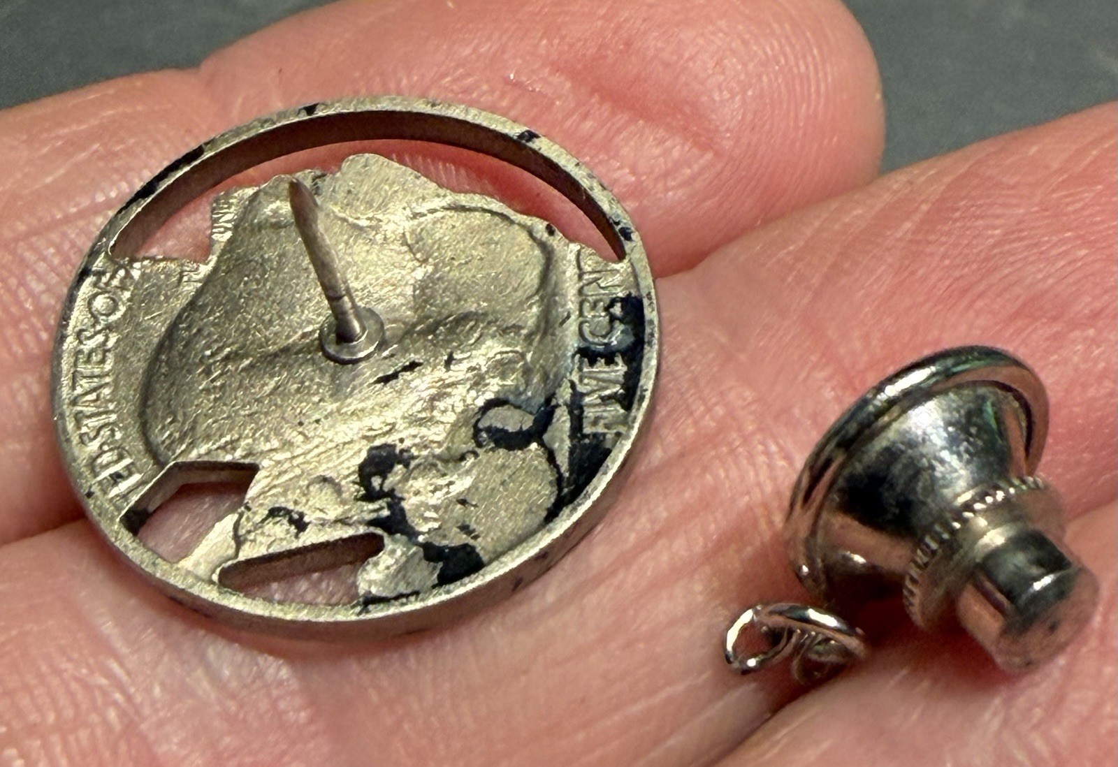 Vintage 1936 Buffalo Indian Head Nickel Men’s Tie Tack Pin Silver Tone Coin