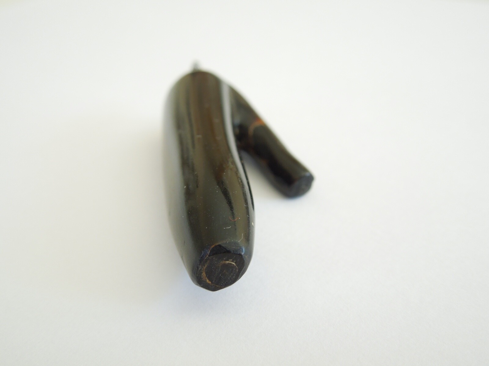 Pendant Made Of Black Branch Coral 6.6 G/5.3 X 2.0 Cm