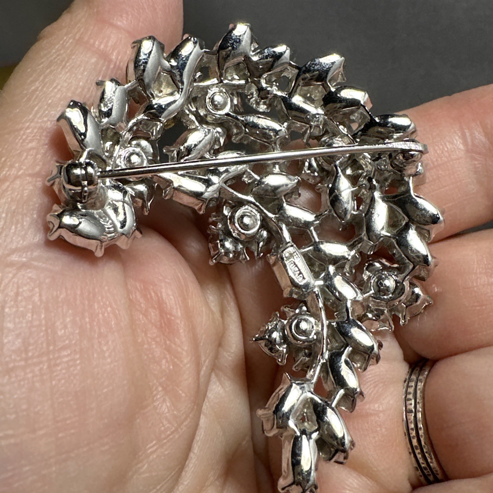 CROWN TRIFARI Alfred PHILIPPE VINTAGE Clear Rhinestone Crescent Brooch Pin
