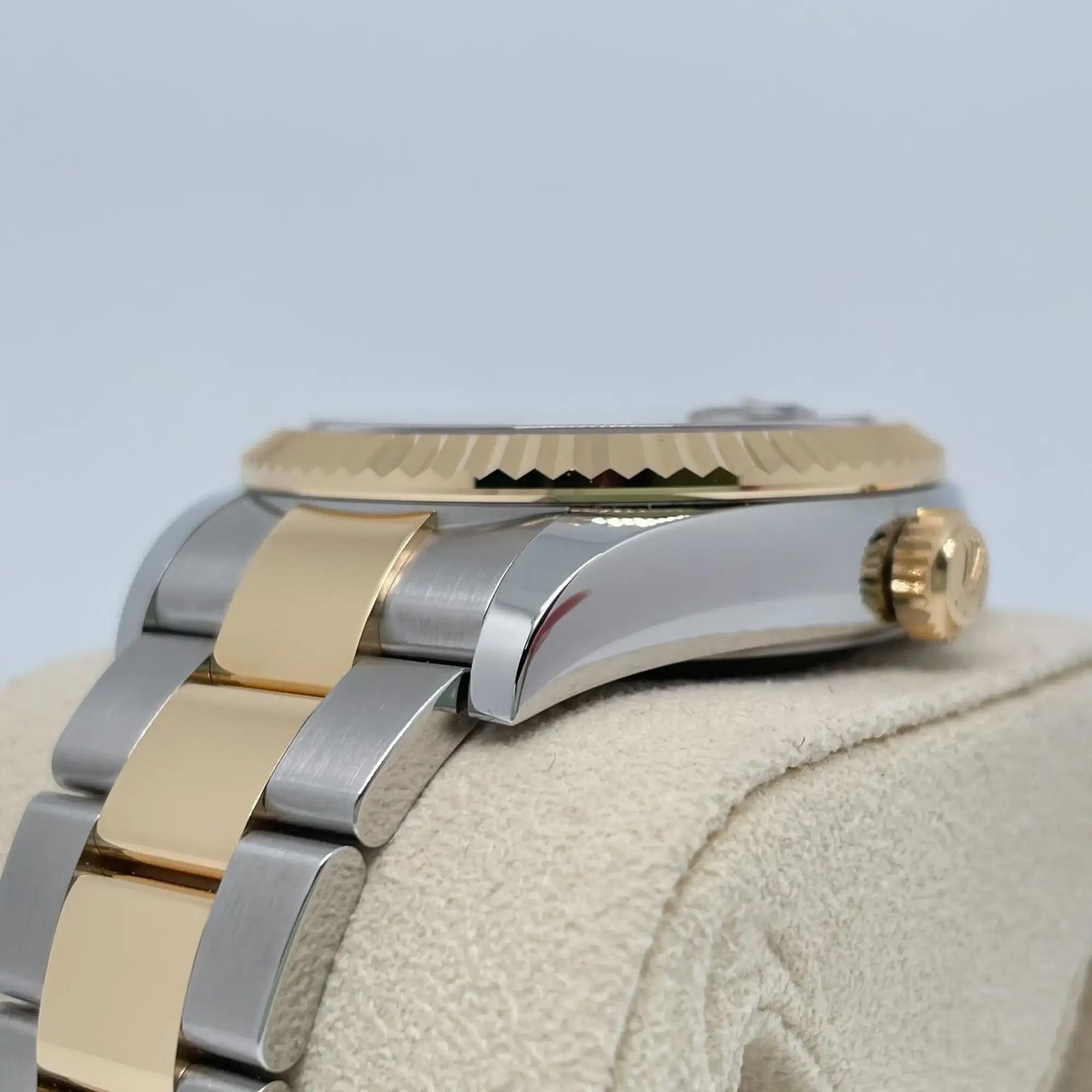 2024 New Rolex 336933 Sky-Dweller Black Dial 18K Yellow Gold Steel Oyster Watch