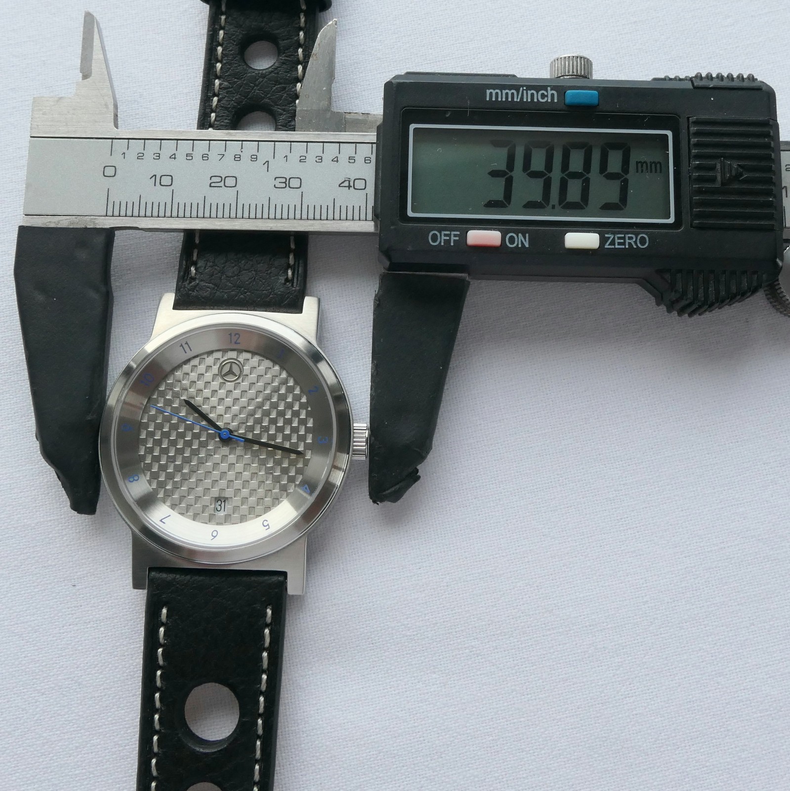 Mercedes Benz Classic Motorpsort AMG Racing Car Accessory Automatic Sport Watch