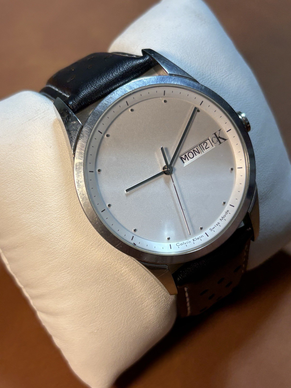 Calvin Klein Swiss Made Men’s Watch Stainless K2211 Day/Date,LeatherCitizen Band