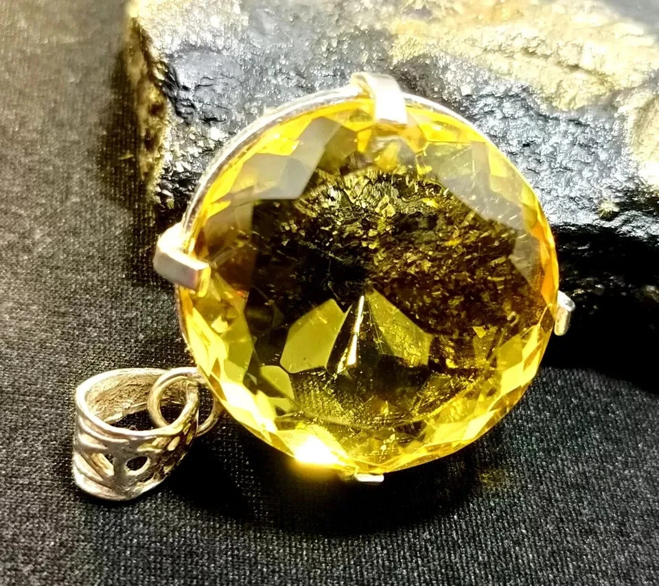 GIE Certified Natural Round Shape 105 Ct Yellow Citrine Pendant Loose Gemstone