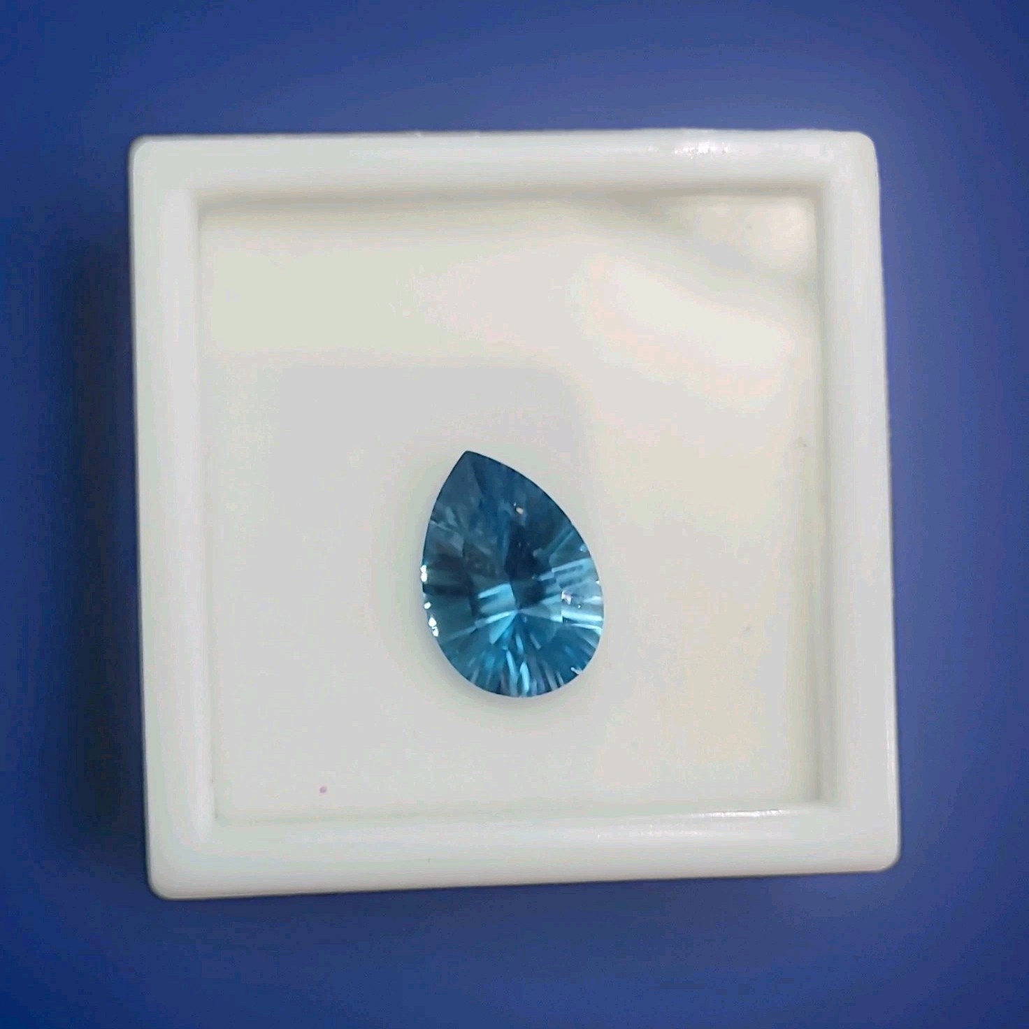 London Blue Topaz 3.10ct Pear Cut Loose Gemstone 13x9mm Transparent T8P031