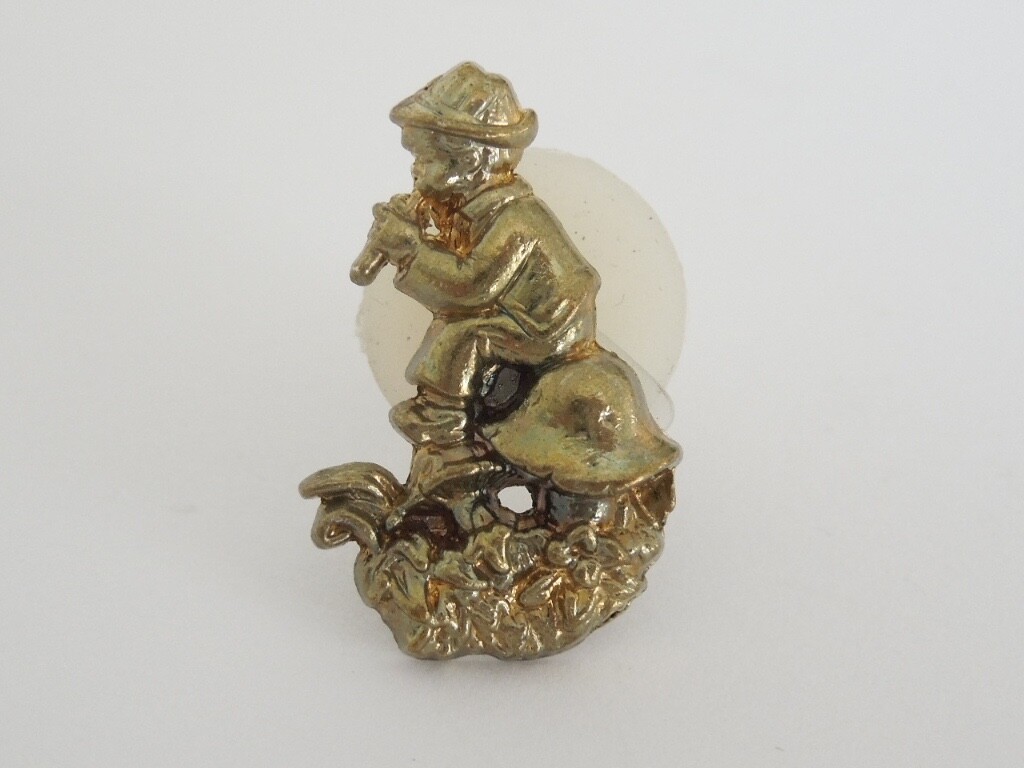 Brooch Pin Badge Boy Mushroom Nature Motif Color Brass 2.3 G/2.2 X 1.3 Cm