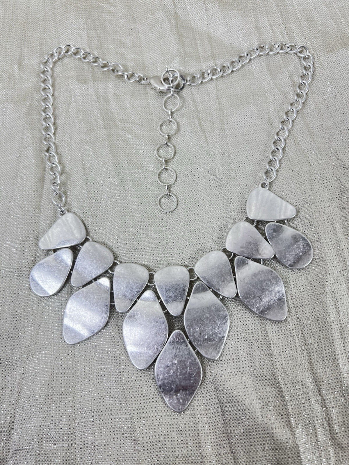 INC International Concepts Hammered Bib Leaf Statement Necklace – NEW