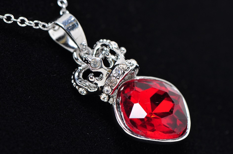 6.97 Ct Square Cut Shape Red Garnet Rhinestone CZ 18K White Gold Plated Pendant