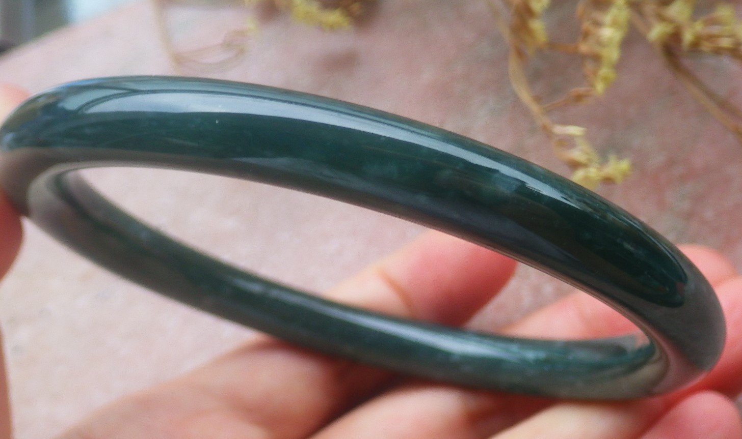 Video Certified Green A JADE Jadeite Circle Bangle Bracelet 69mm 手镯 734638 AS
