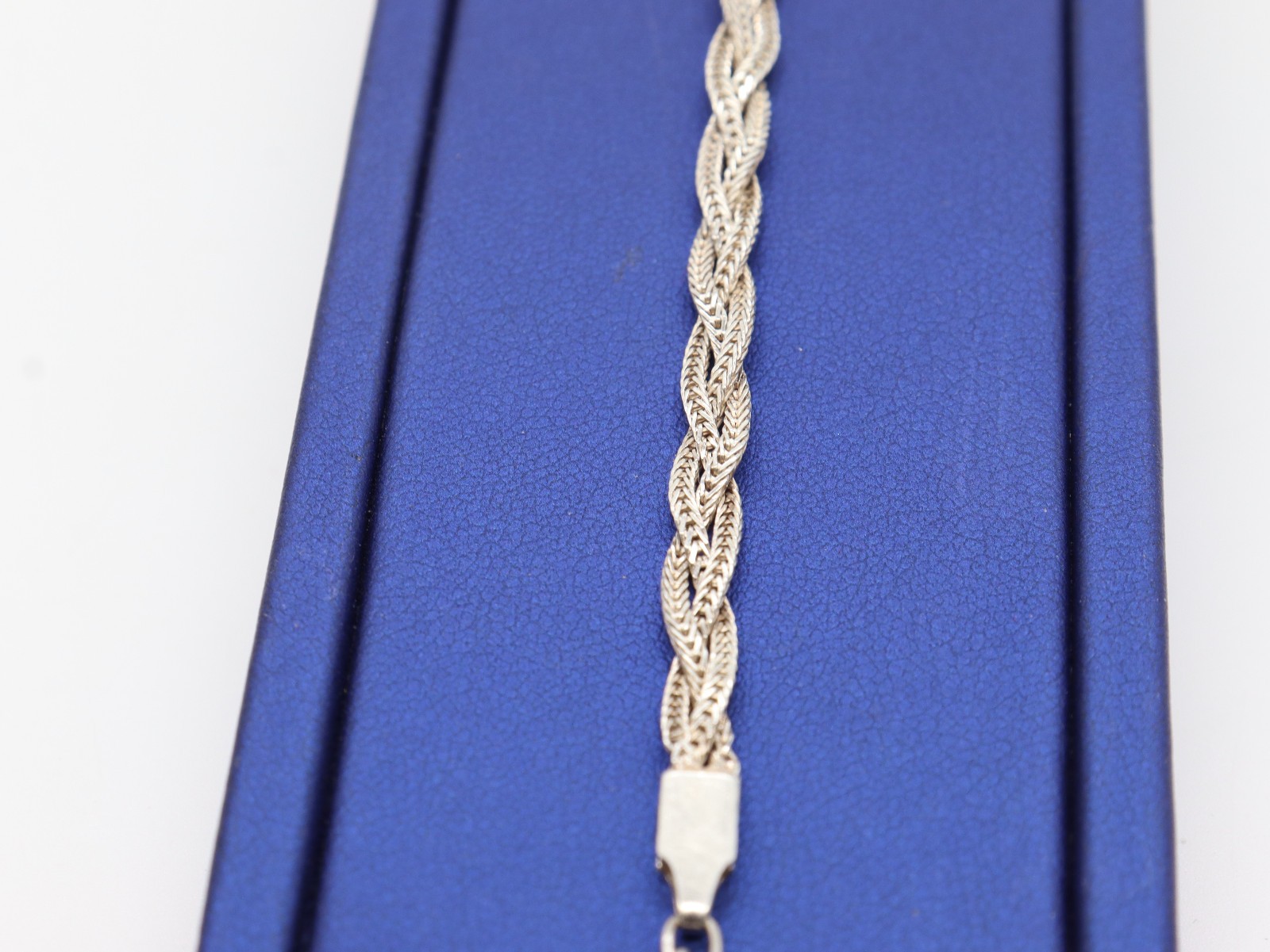 Sterling Silver FoxTail Triple Strand 4mm Braided 7″ Bracelet 4.27 grams