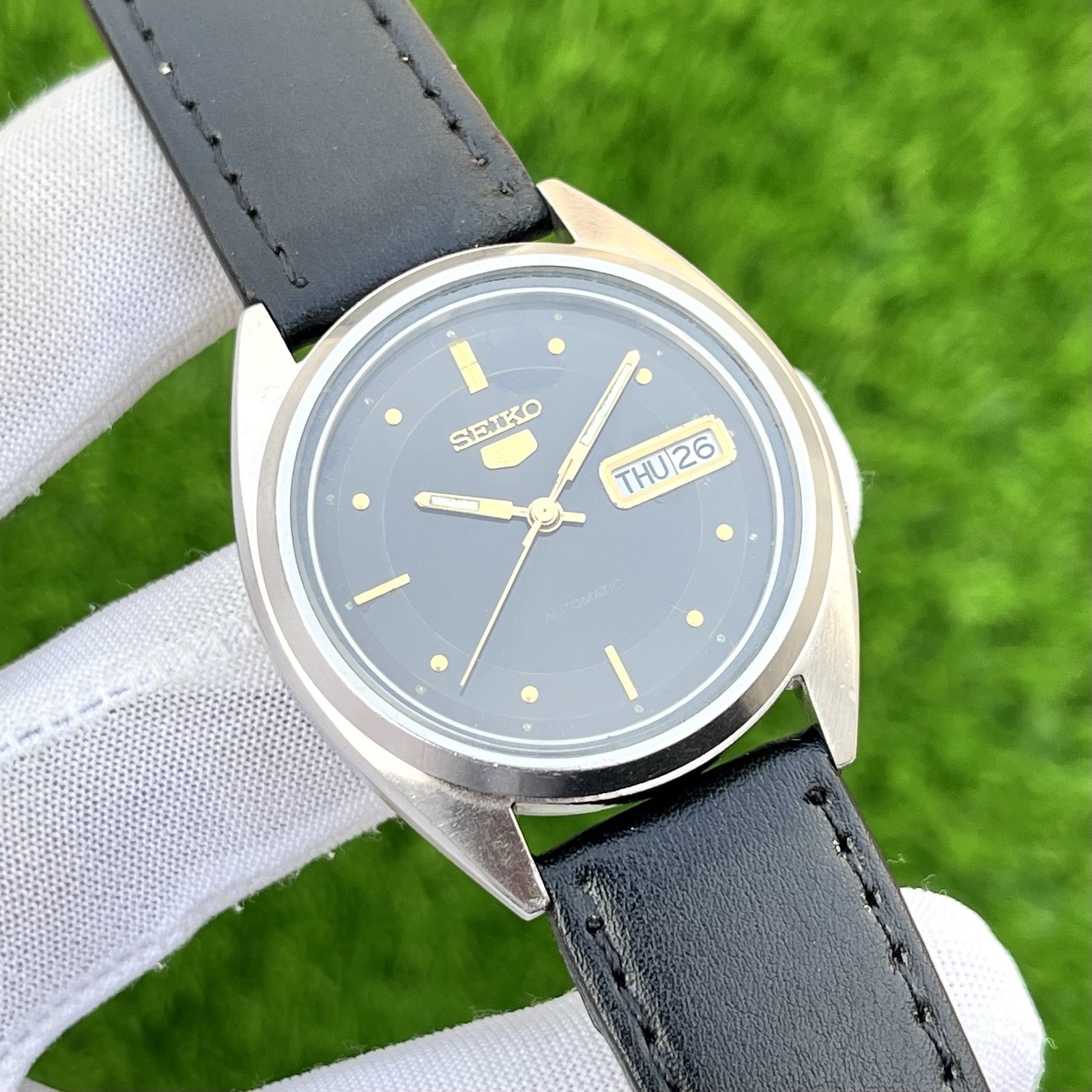 Vintage Seiko 5 Dress Formal Automatic Japan Made Men’s Watch 7009-3041