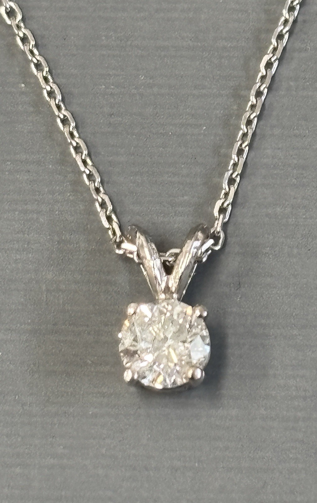 14K White Gold .90ct GI1 Natural Diamond Pedant