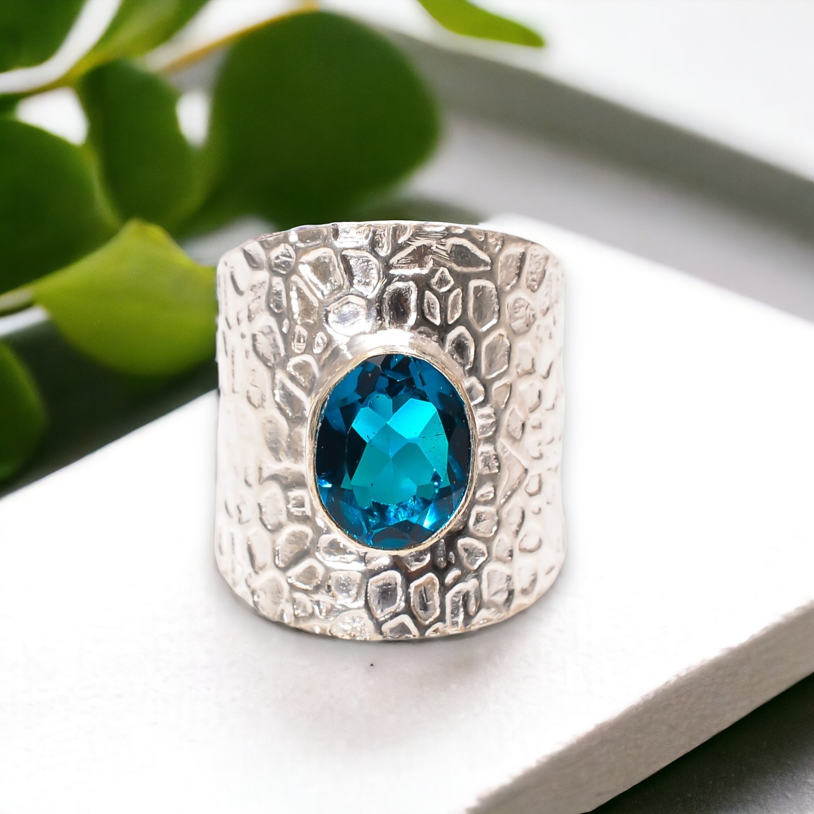 925 Silver Apatite Gemstone Jewelry Handmade Daily Wear Ring For Birthday Gifts