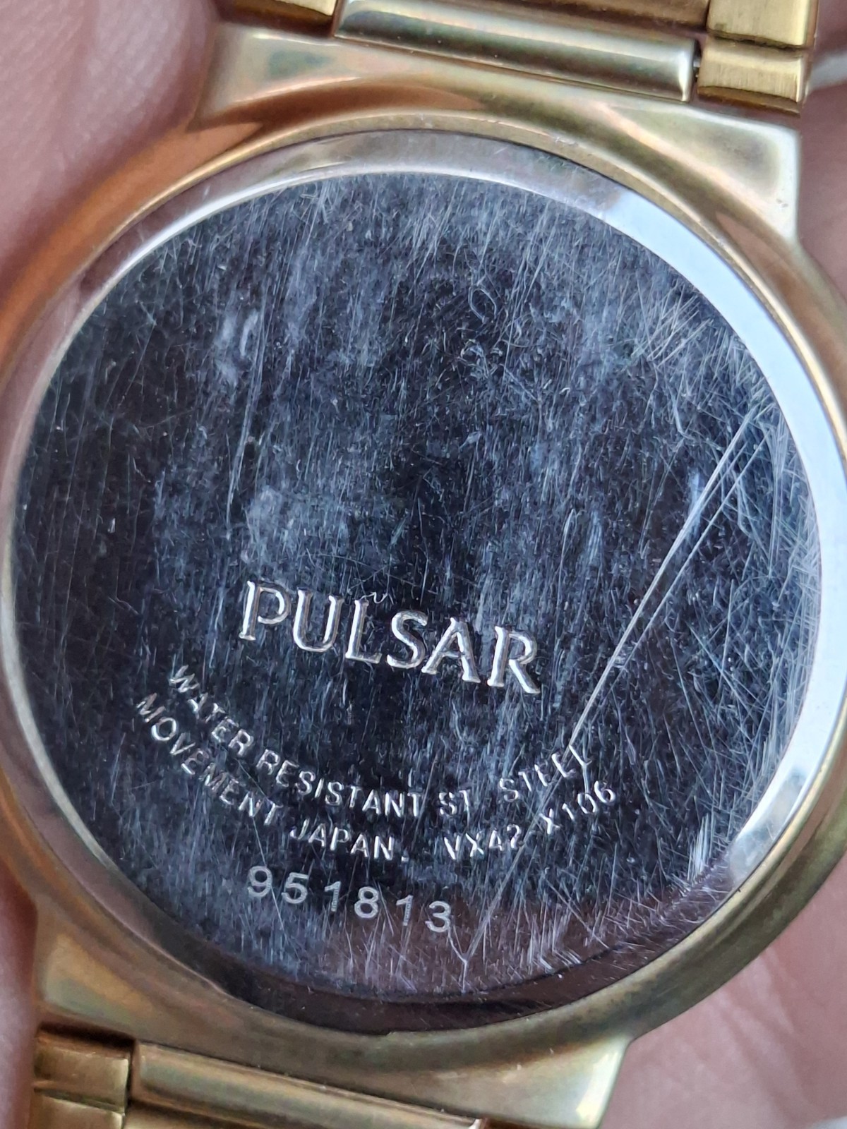 Pulsar VX42-X106 gemmed gold tone date function quartz ladies watch