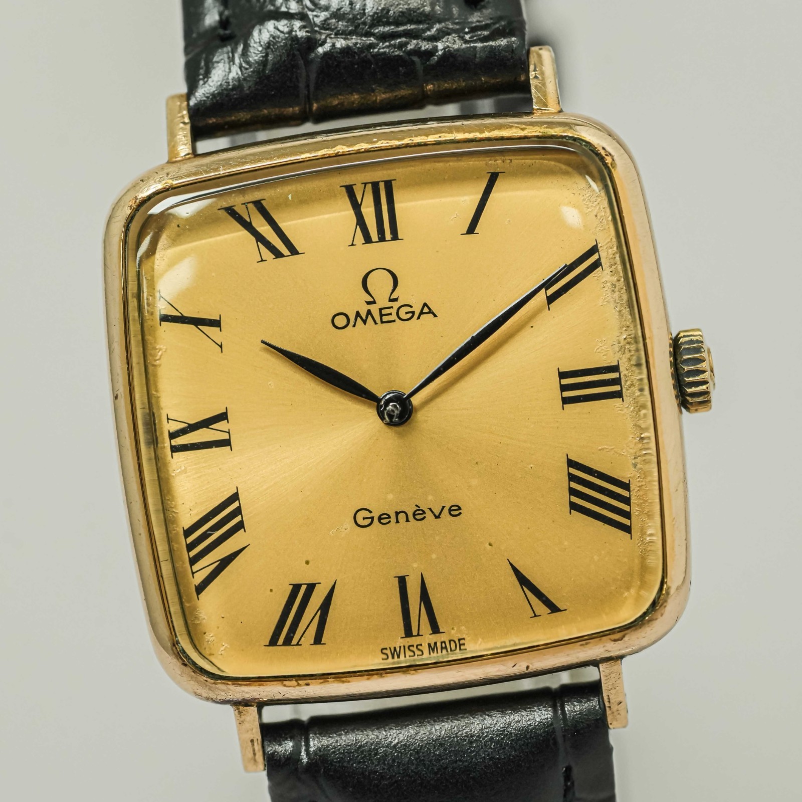 *Vintage 1975* OMEGA Geneve Cal.625 Manual Winding Roman Gold Square 26mm Men’s