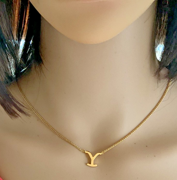 Kendra Scott Yellow Rose Yellowstone Dutton Short Pendant Necklace Vintage Gold