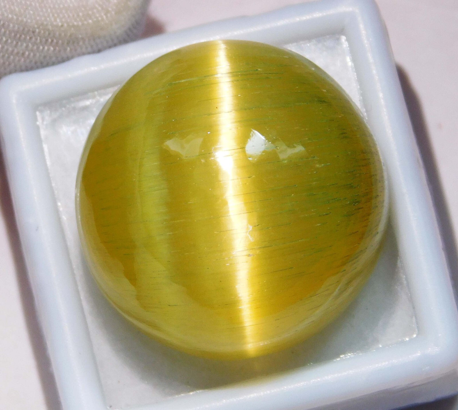 57.20 Ct Natural Chrysoberyl Yellow Honey Cats Eye Cabochon Loose Gemstone
