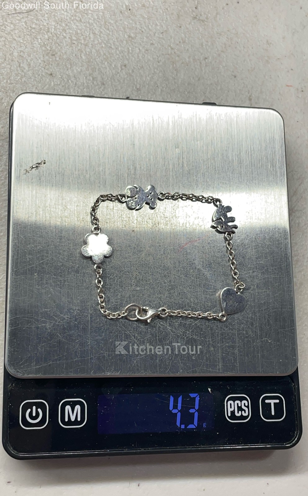 Tous Women’s Silver Stamped Bracelet Weight 4.3g