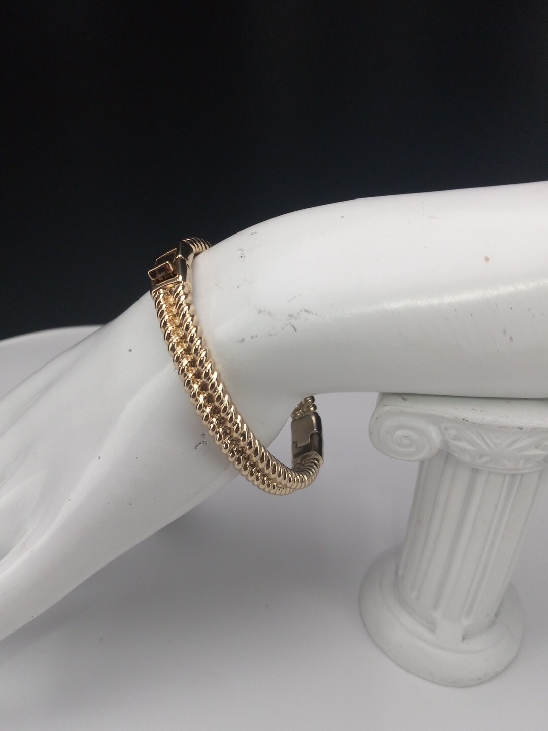 Gold Tone Love Knot Textured Twisted Design Size 7 Push Lock Bracelet