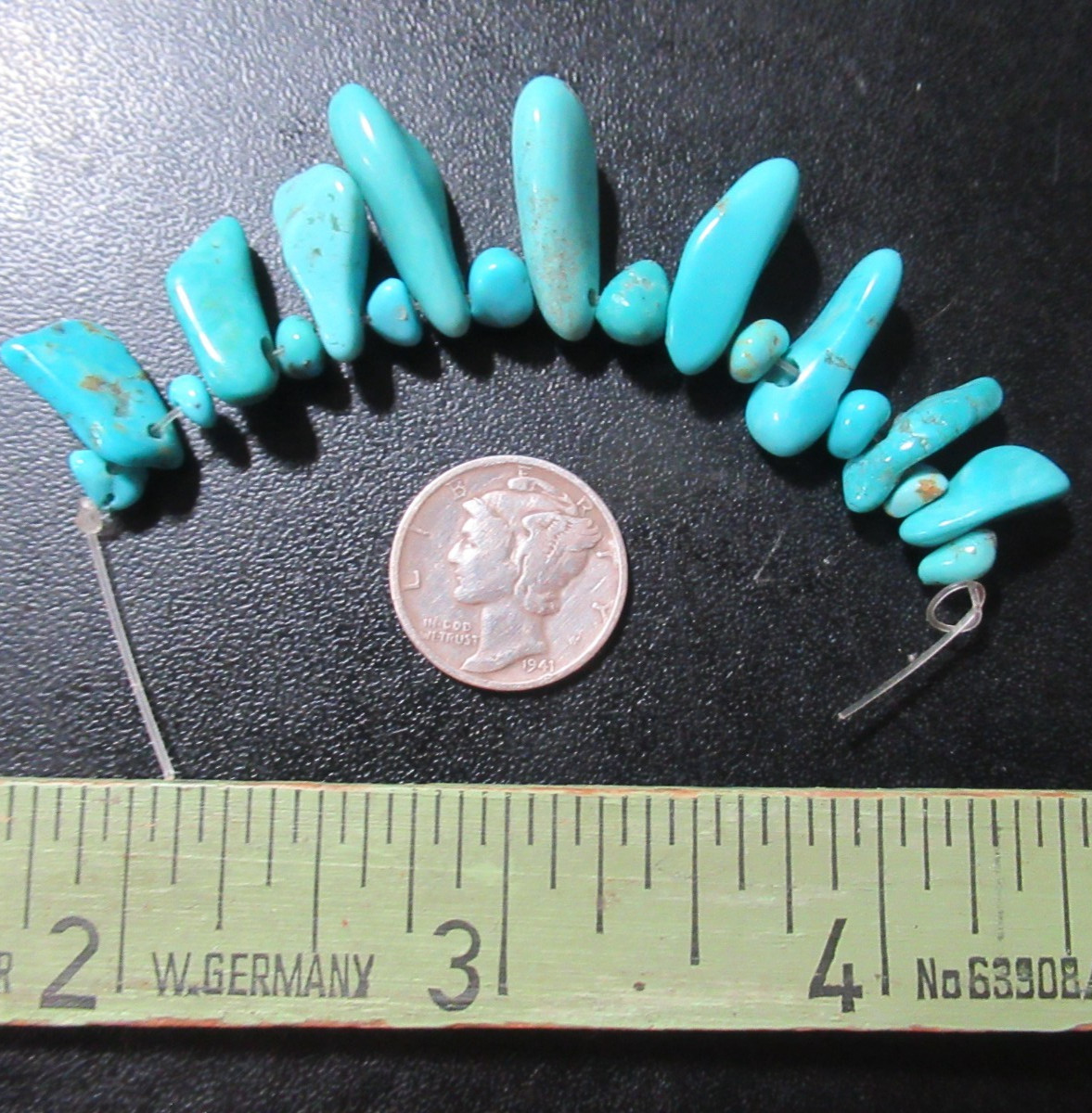 9 KINGMAN TURQUOISE PENDANTS 13mm to 17mm & 10 SM NUGGETS 5mm to 7mm 50tcw #888