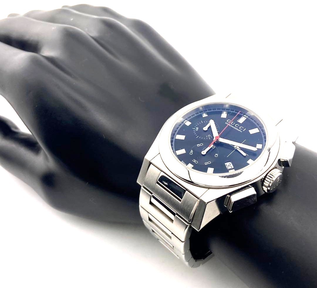 GUCCI Pantheon Chronograph 115.2 Watch Black Dial Steel Silver Men Used