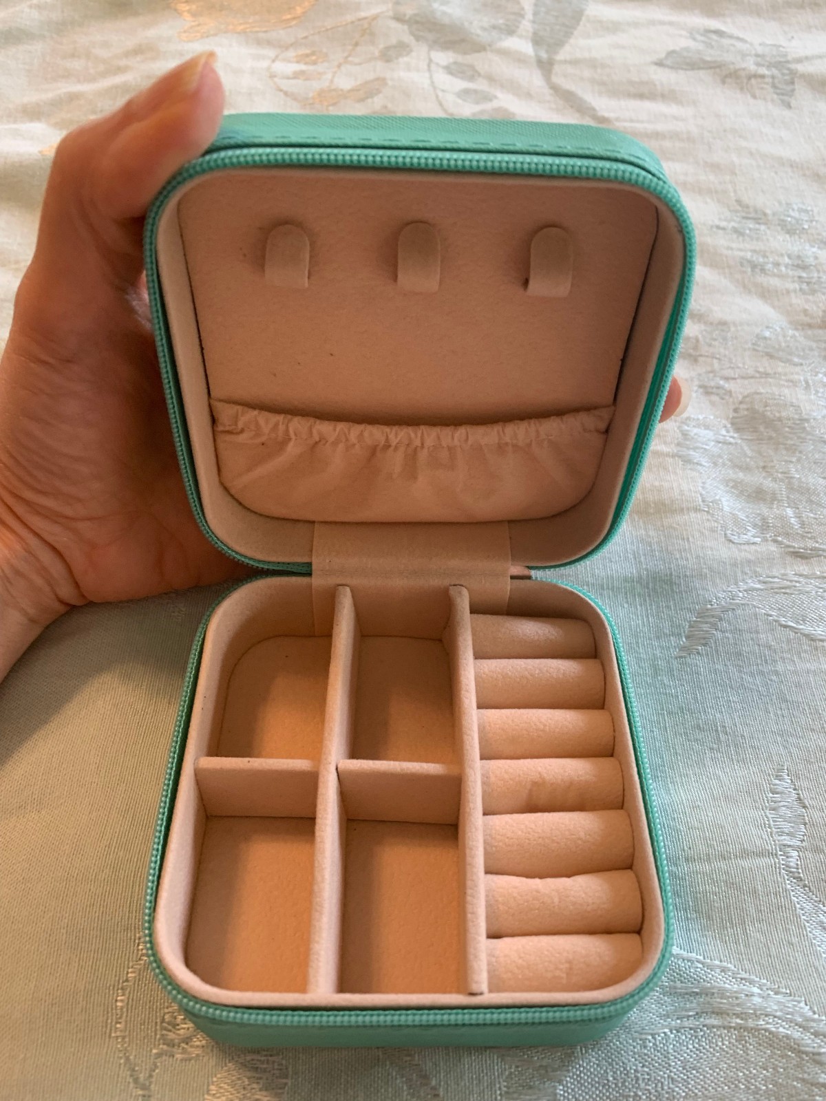 NEW Aqua Jewelry Box Square Travel Size Faux Leather Portable Zip Closure
