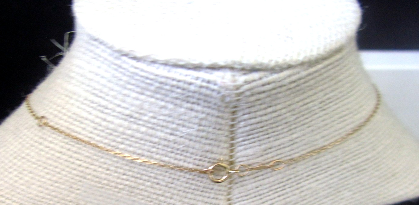 ZALES Wonder Woman Collection 10K IKS Yellow Gold Diamond Pendant/Necklace w/Box