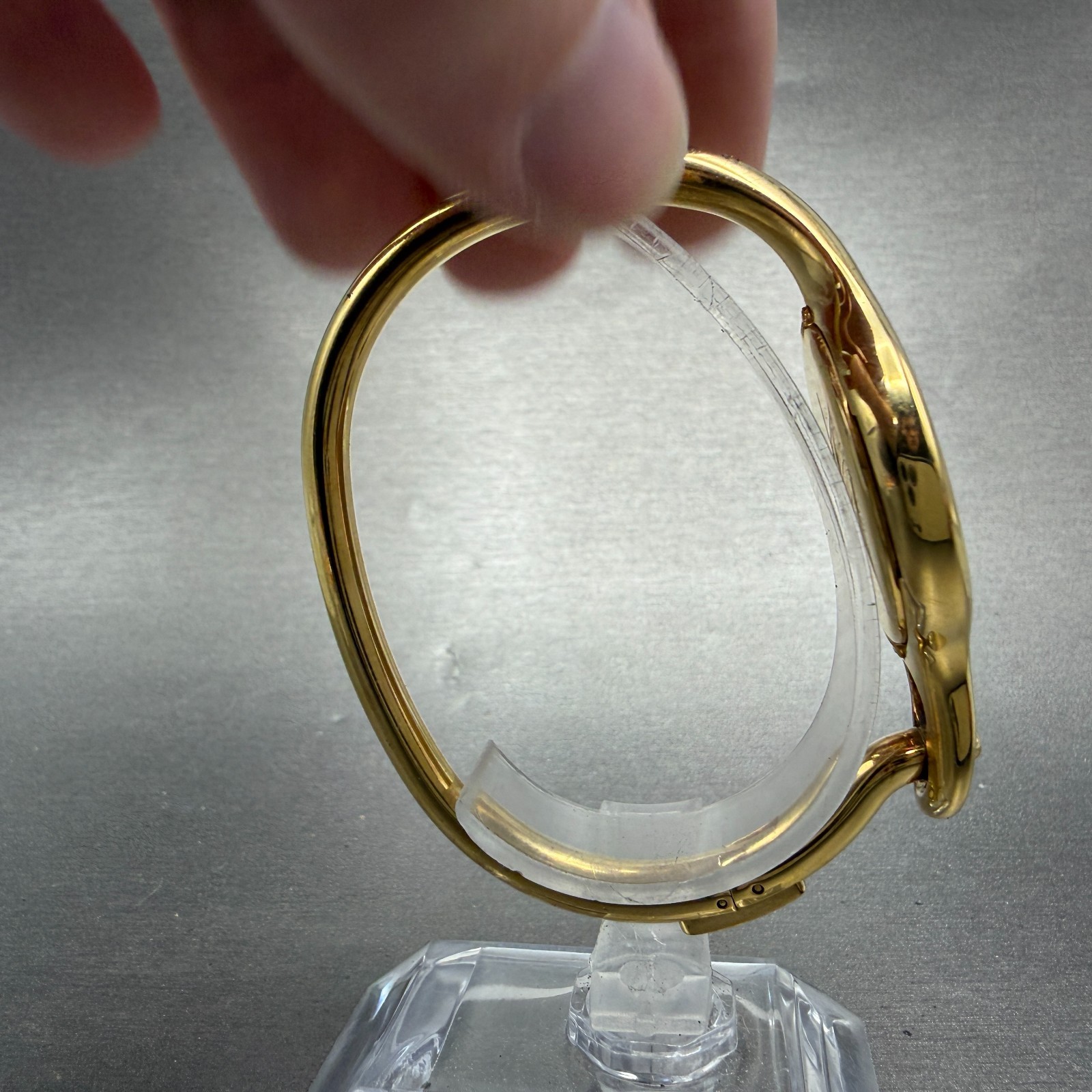 Calvin Klein Watch Women 30mm Silver Dial Gold Tone Bangle Round K3131 New Batt