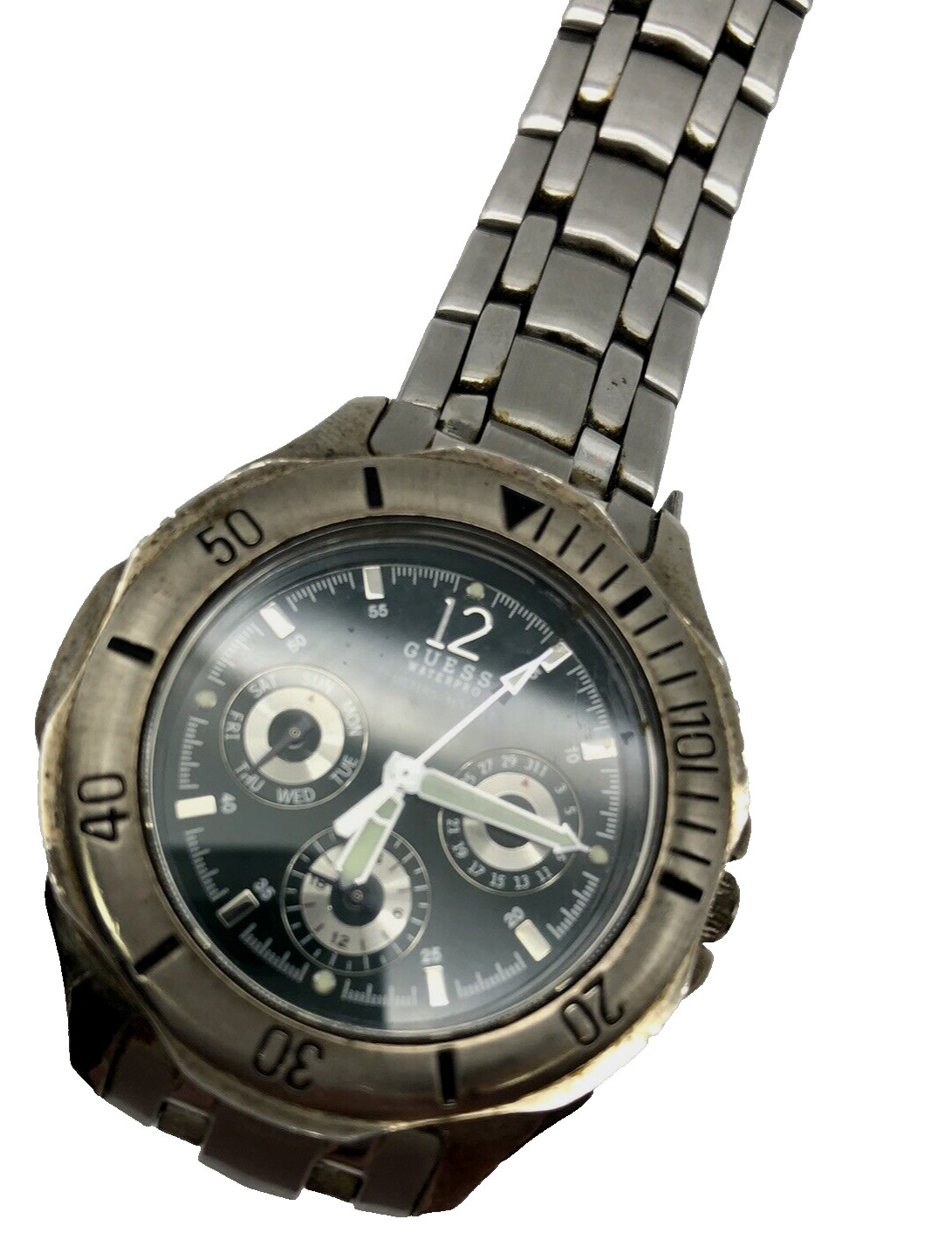 GUESS WaterPro – 50 Meter/165 Feet Water Resistant Watch