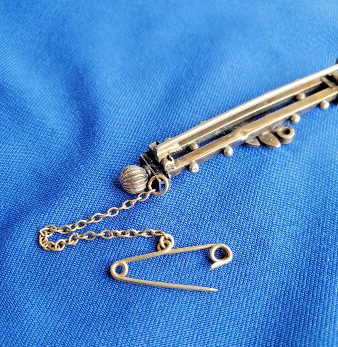 Original VICTORIAN SAPPHIRE PEARL Deco BROOCH 9K GOLD 4.2 GRAMS 2″ INCH Vintage