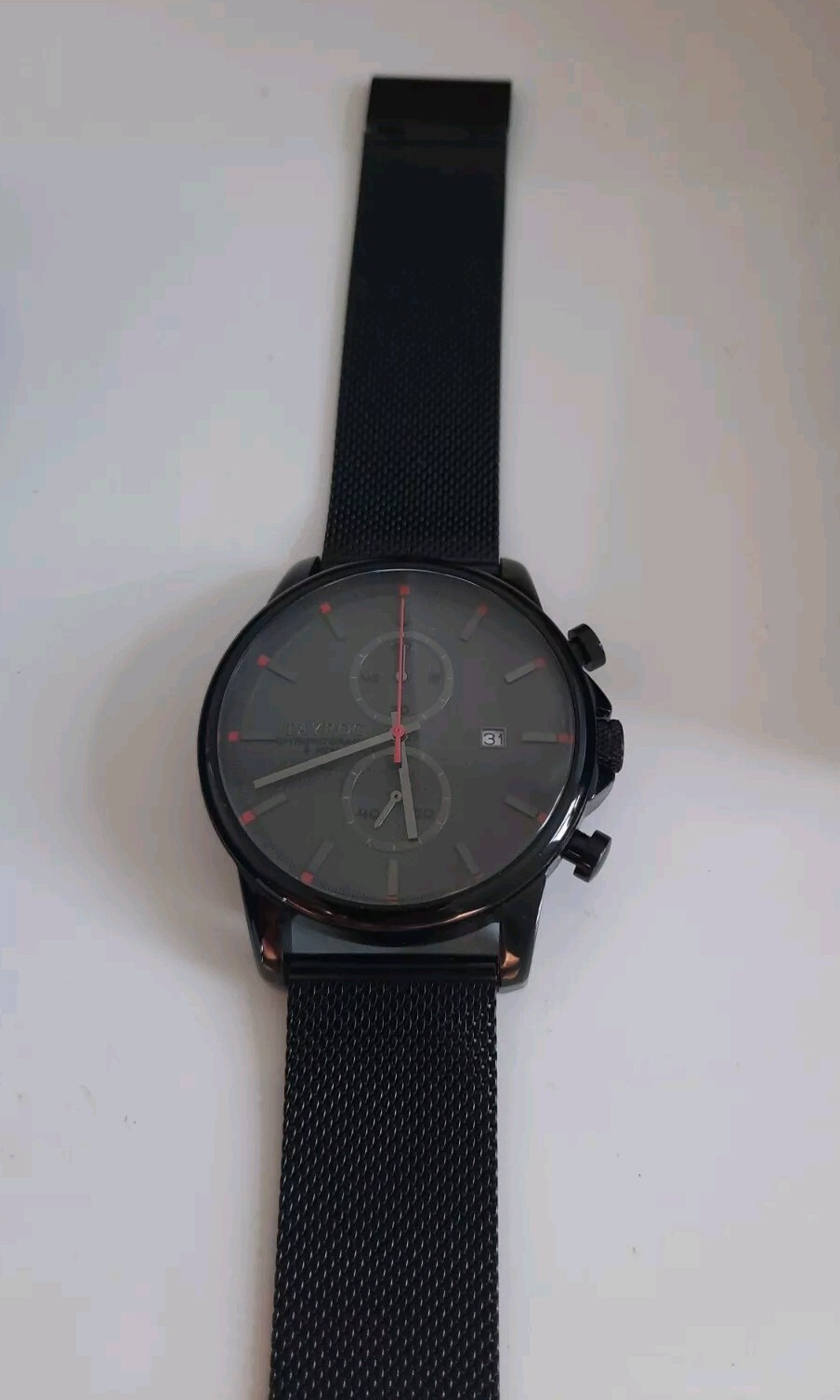 Tayroc Iconic TY338 Black Red 42 mm Chronograph Quartz w Black Mesh