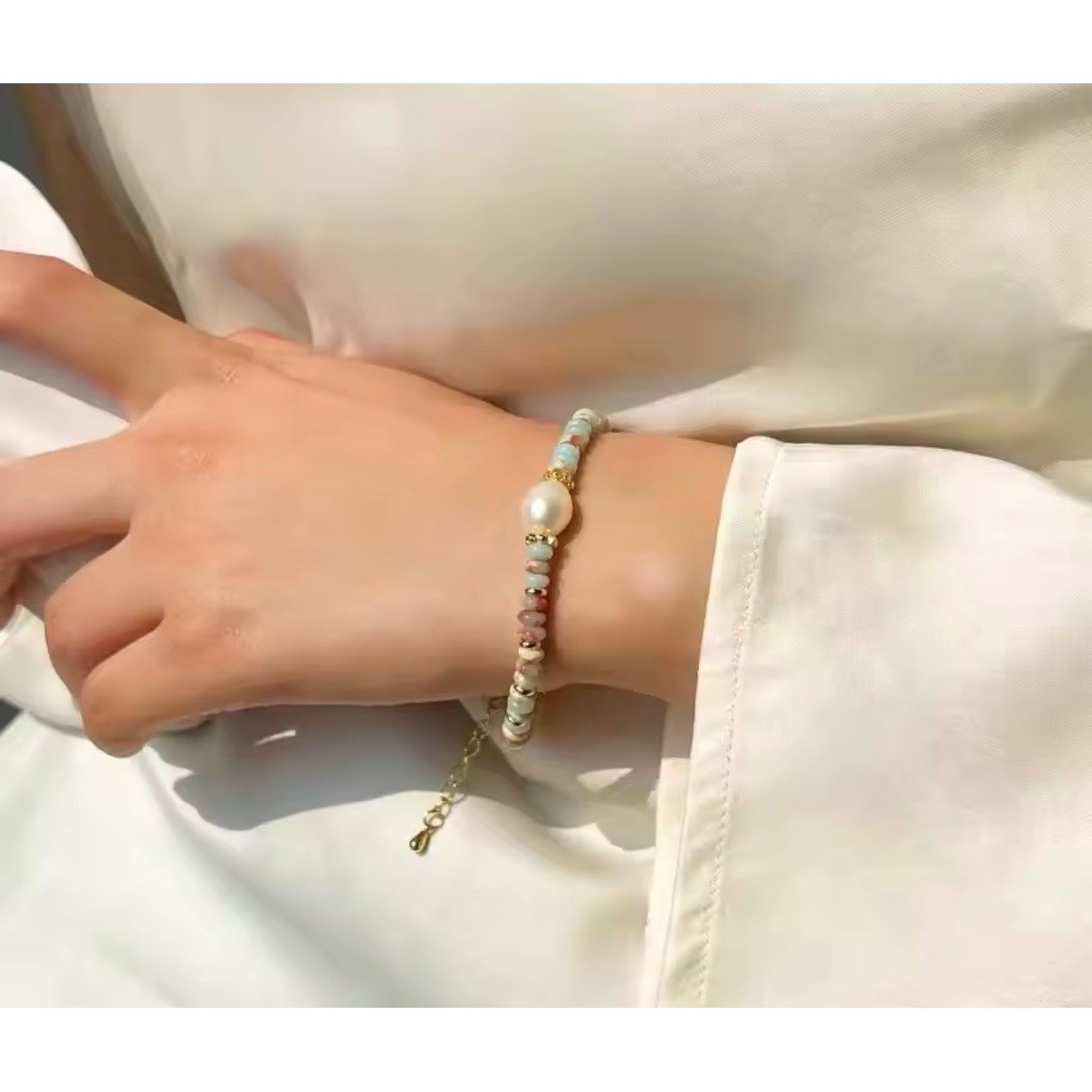 Freshwater Pearl Beaded Bracelet Gold Tone Adjustable Pastel Stone Beads Boho