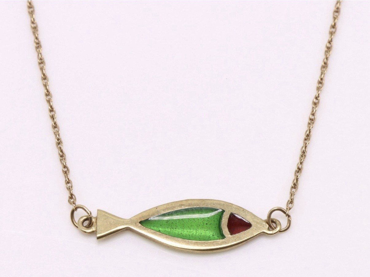 14K Yellow Gold Green Purple Enamel Resin Fish 14.5” Pendant Necklace 1.95 g